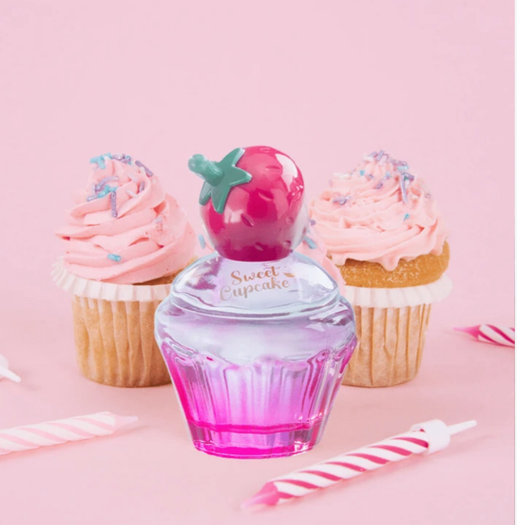 SWEET CUPCAKE PERFUME PARA NIÑA FRAGANCIA INFANTIL HERMOSO ENVASE PARA EL TOCADOR EL PREFERIDO DE LAS NIÑAS Y ADOLESCENTES