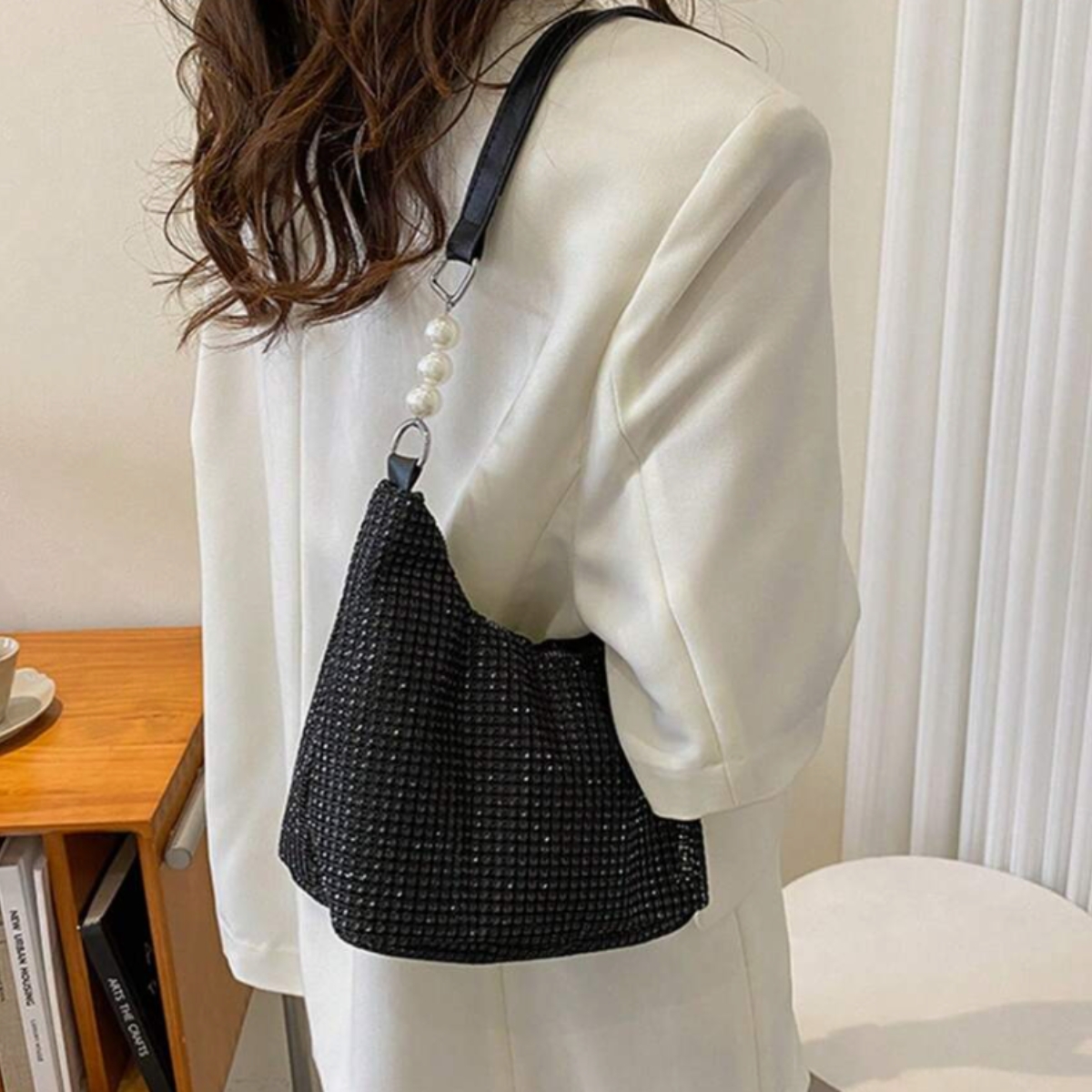 SHEIN Bolso de hombro con diamantes para mujer