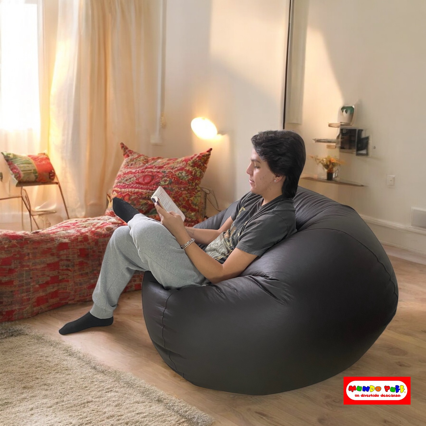 Sillón Puff Esfera Jumbo marca Mundo Puff .