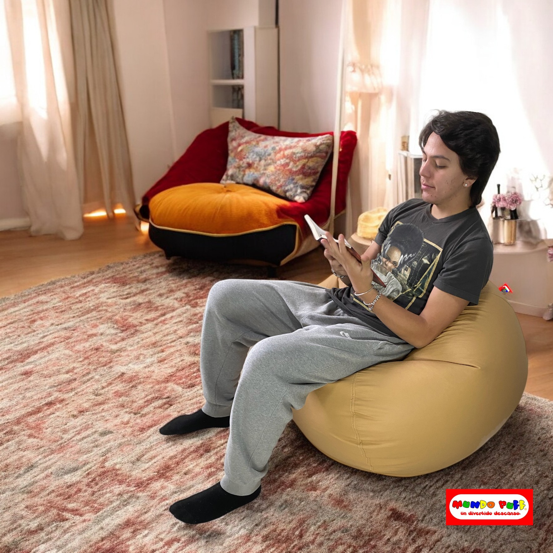 Sillón Puff Esfera marca Mundo Puff .