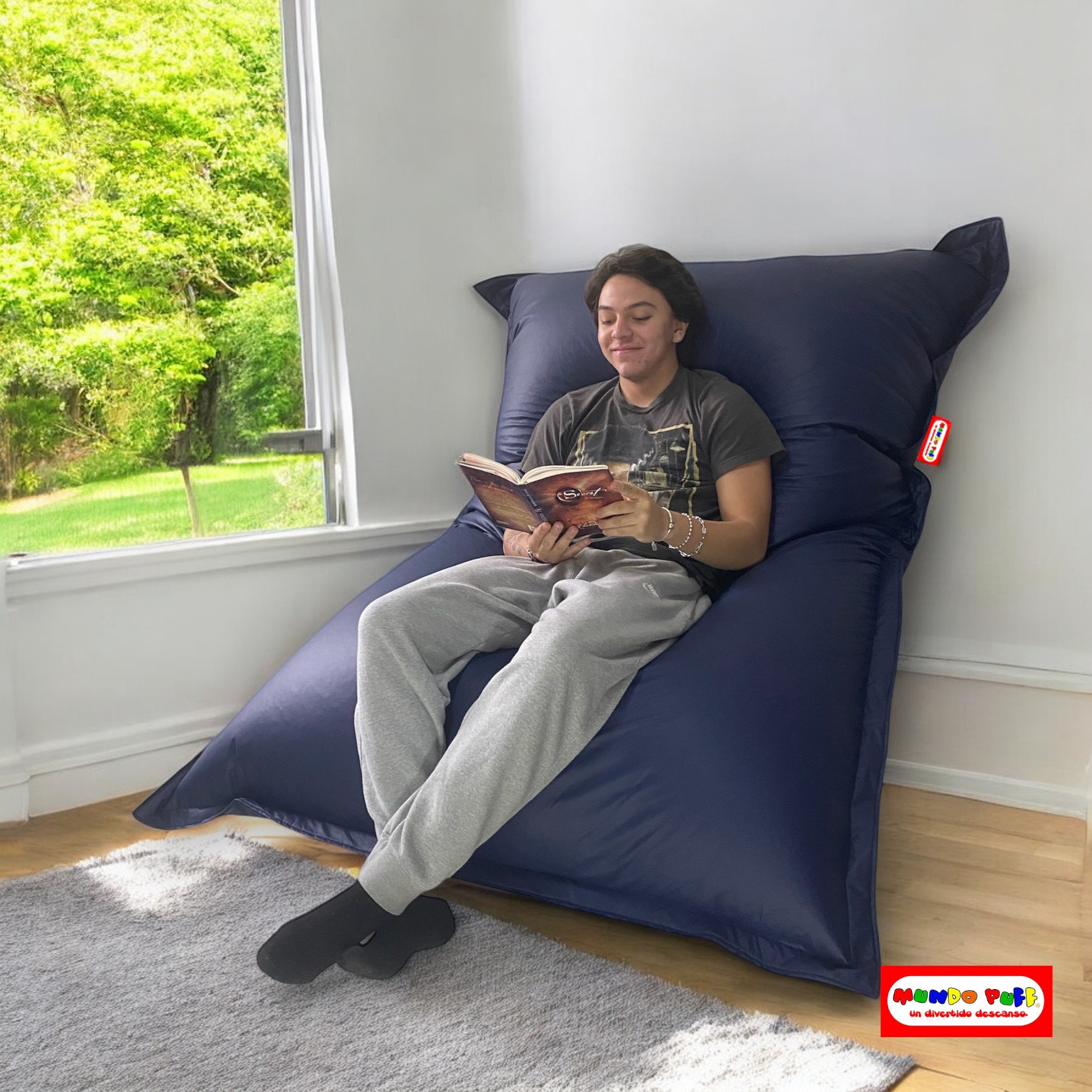 Sillón Puff Bigbag Gigante marca Mundo Puff .