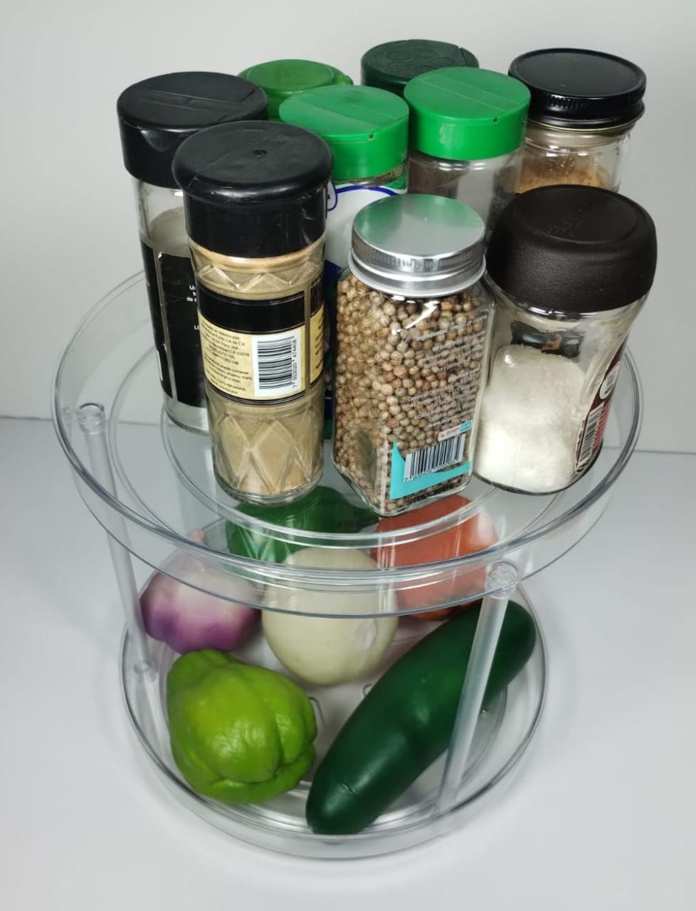 Organizador de acrílico giratorio de doble nivel para cocina.