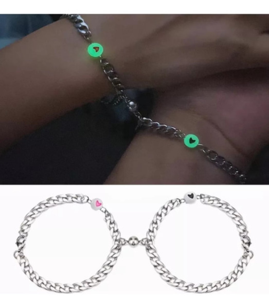 Set 2 Pulseras Para Parejas Inoxidable Imán Brilla Oscuridad plata 