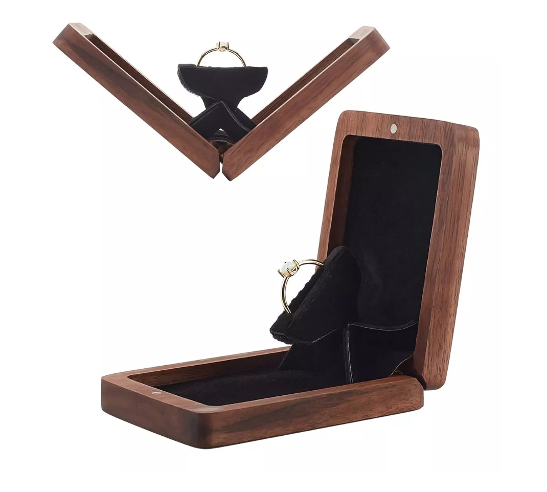 Caja Giratoria De Madera Nogal Para Anillos De Compromiso