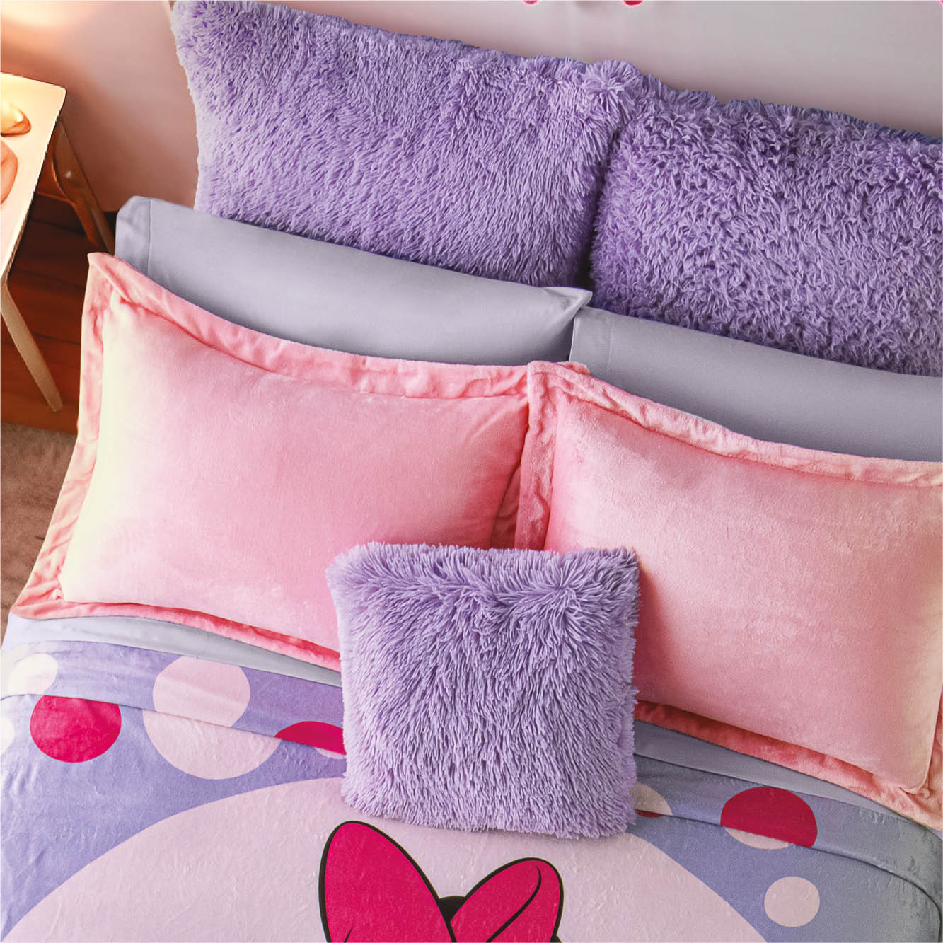 Cobertor Ligero Ultrasuave Minnie Cute Mat/Ind Concord 