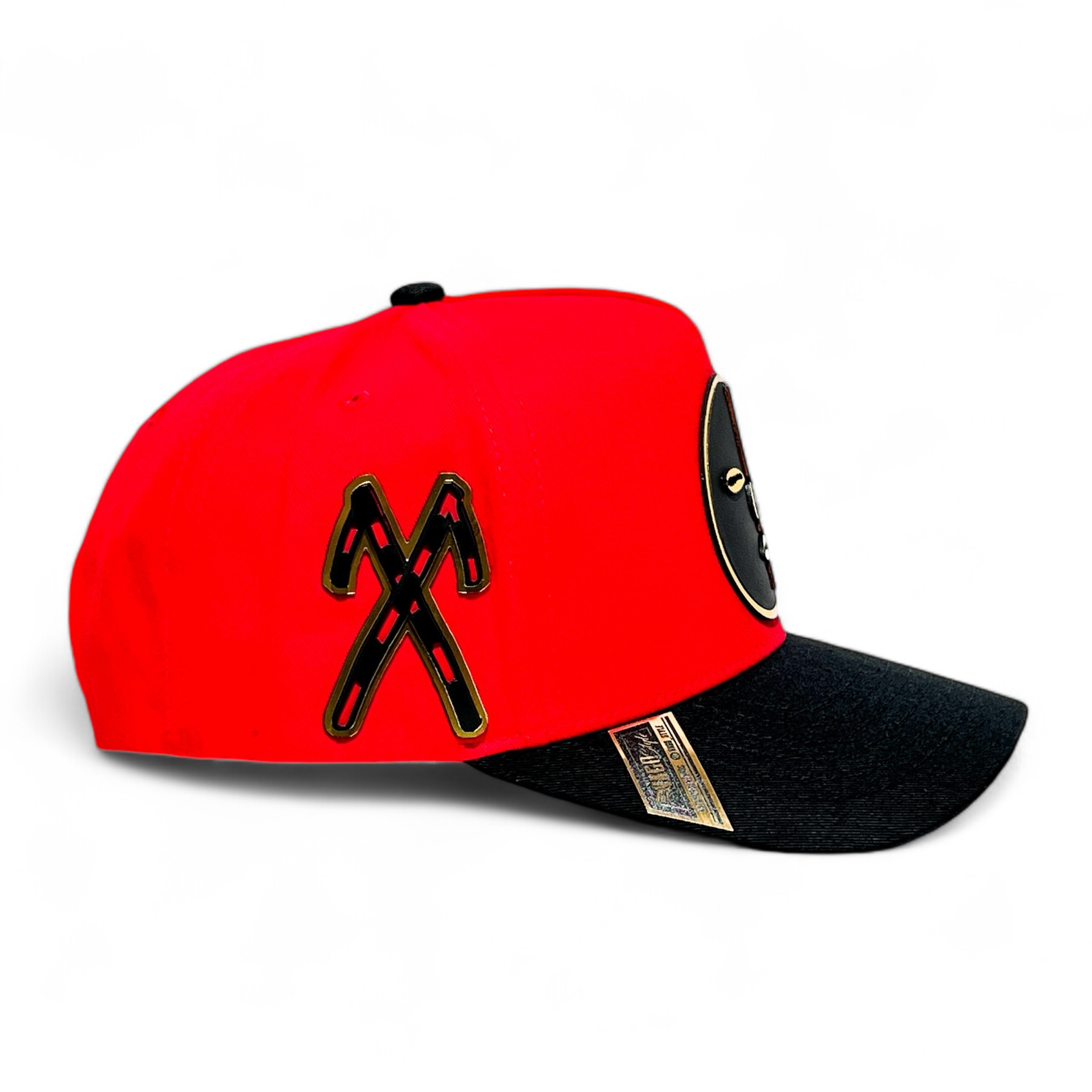 VAGO Style ELEGGUA Gorra Artesanal Roja Visera Curva