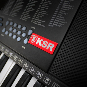Teclado Musical Kiaser De 61 Teclas Luminosas Mtc-5495.