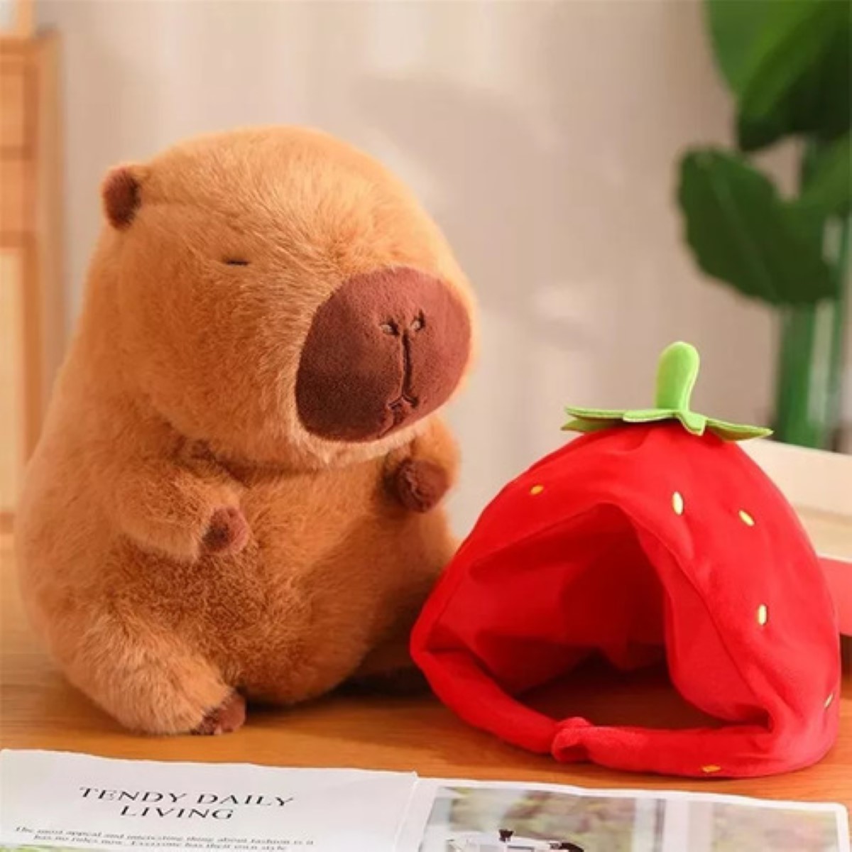 Bonito Peluche De Capibara Con Forma De Fresa, 2 Unidades cafe rojo