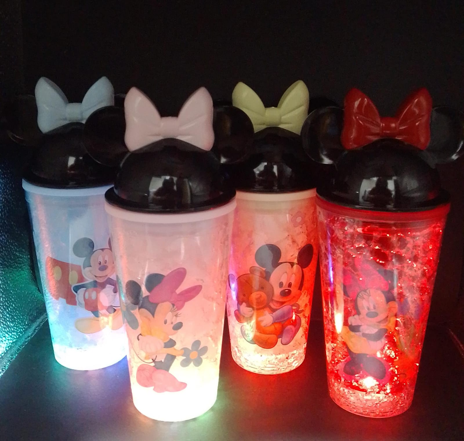 Vaso Mickey Minnie Mouse con luz Taza Hidrogel Color Amarillo