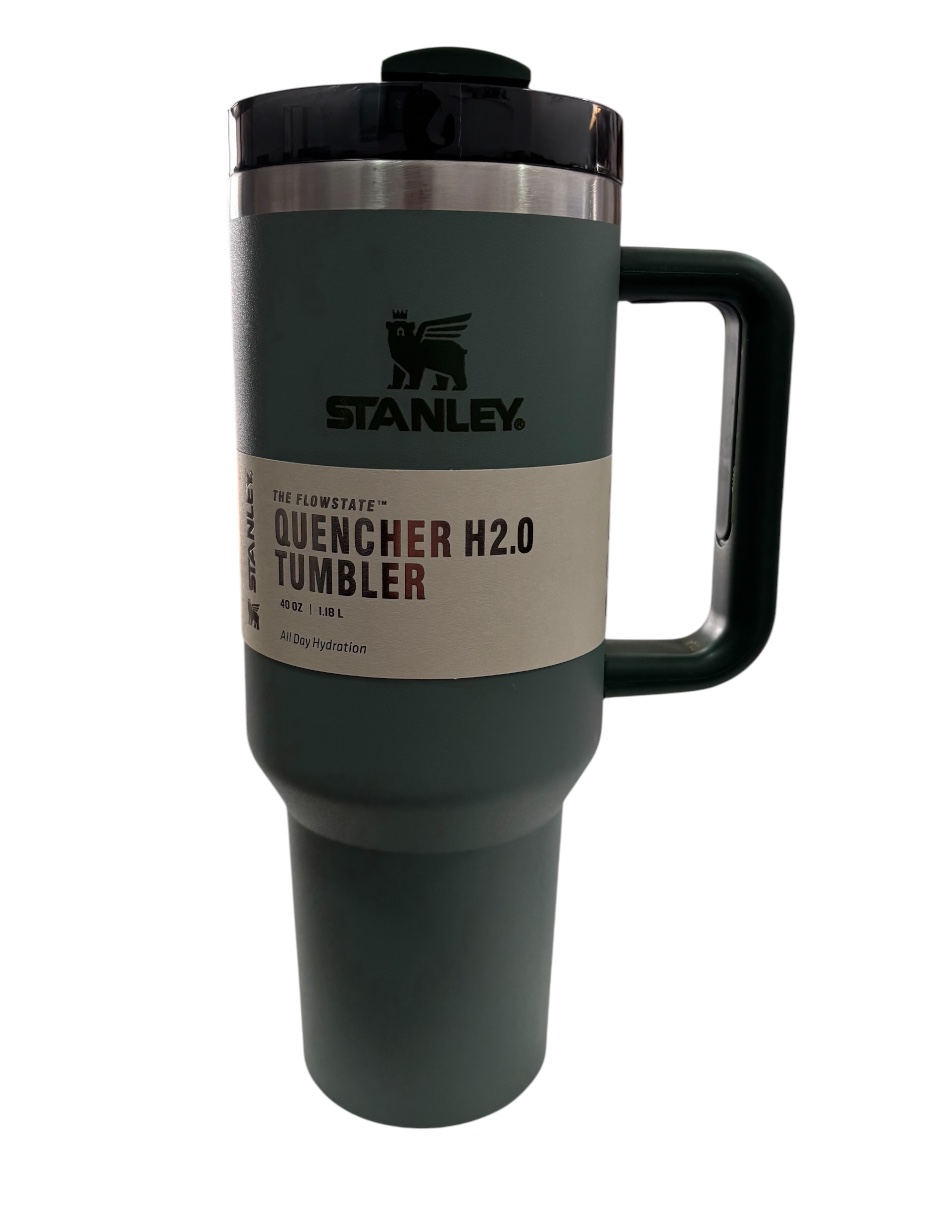 Termo de acero inoxidable Stanley Quencher 2.0 color verde militar de 1.2 litros libre de BPA