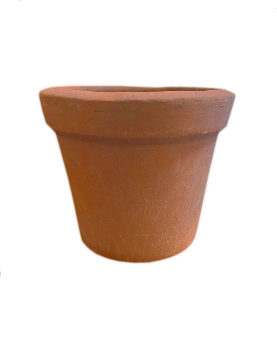 Maceta de barro en forma de vaso
