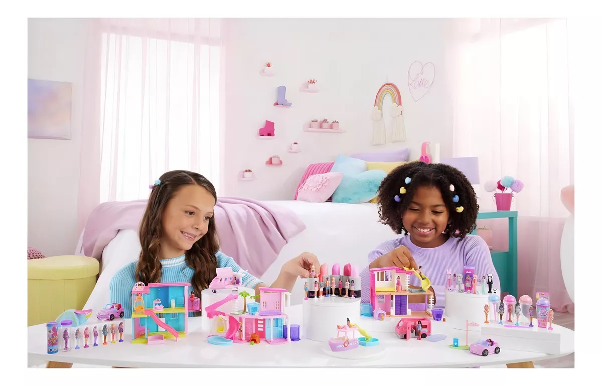 Barbie Mini Barbieland Casa De Muñecas Azul Y Amarilla Color Rosa Chicle