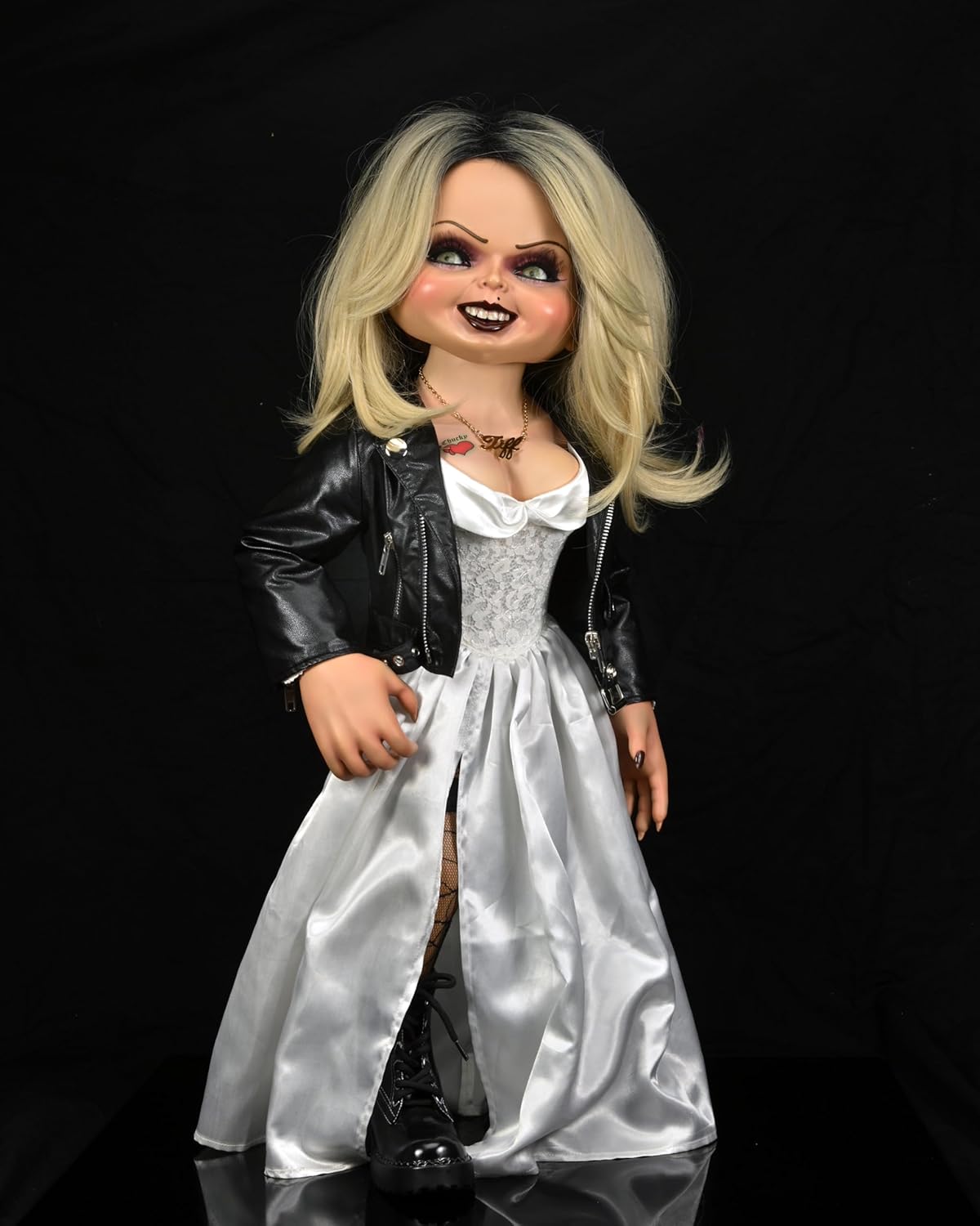 Réplica Muñeca Tiffany Bride Of Chucky Neca Toys 76,2 Cm 1:1
