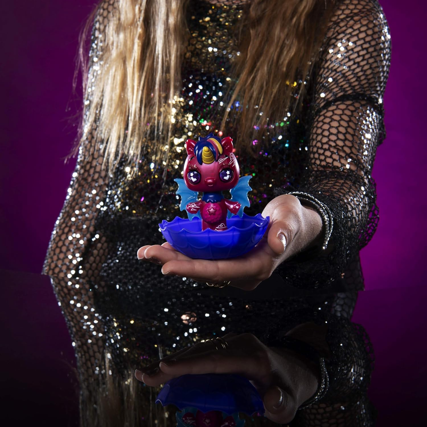 Hatchimals Brillante Glow Up Sorpresa Spin Master.
