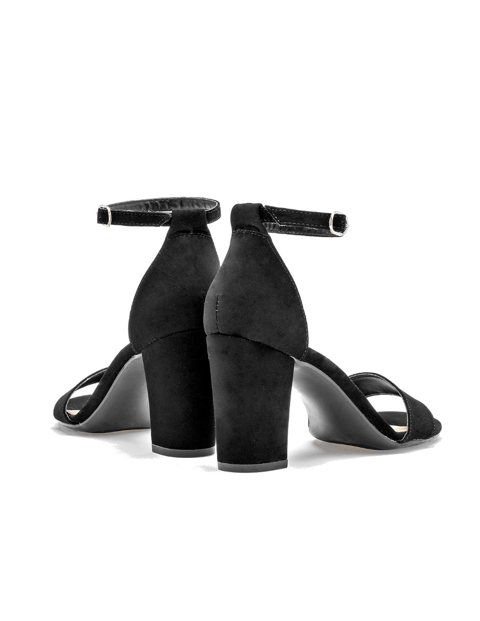 sandalia con tacon color negro