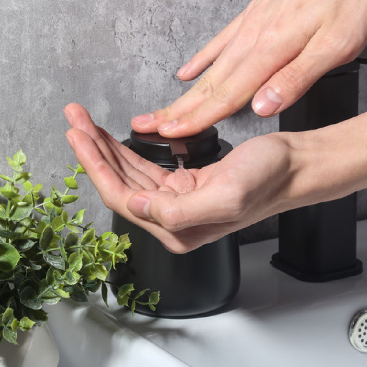Dispensador De Jabon Líquido 2 Pzs Cerámico De Baño Facial Negro