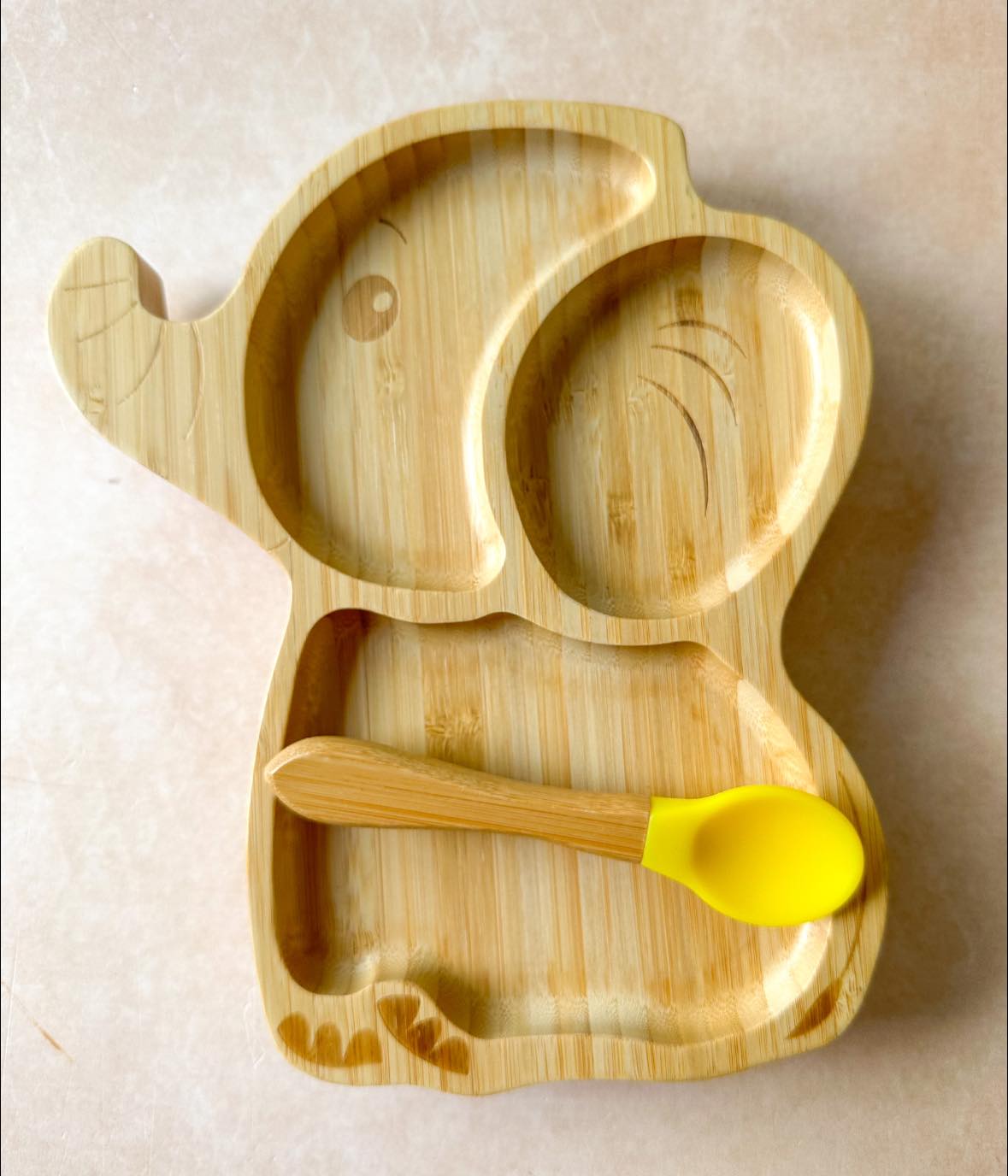 Plato de bambú Babybamboo set de alimentacion elefante