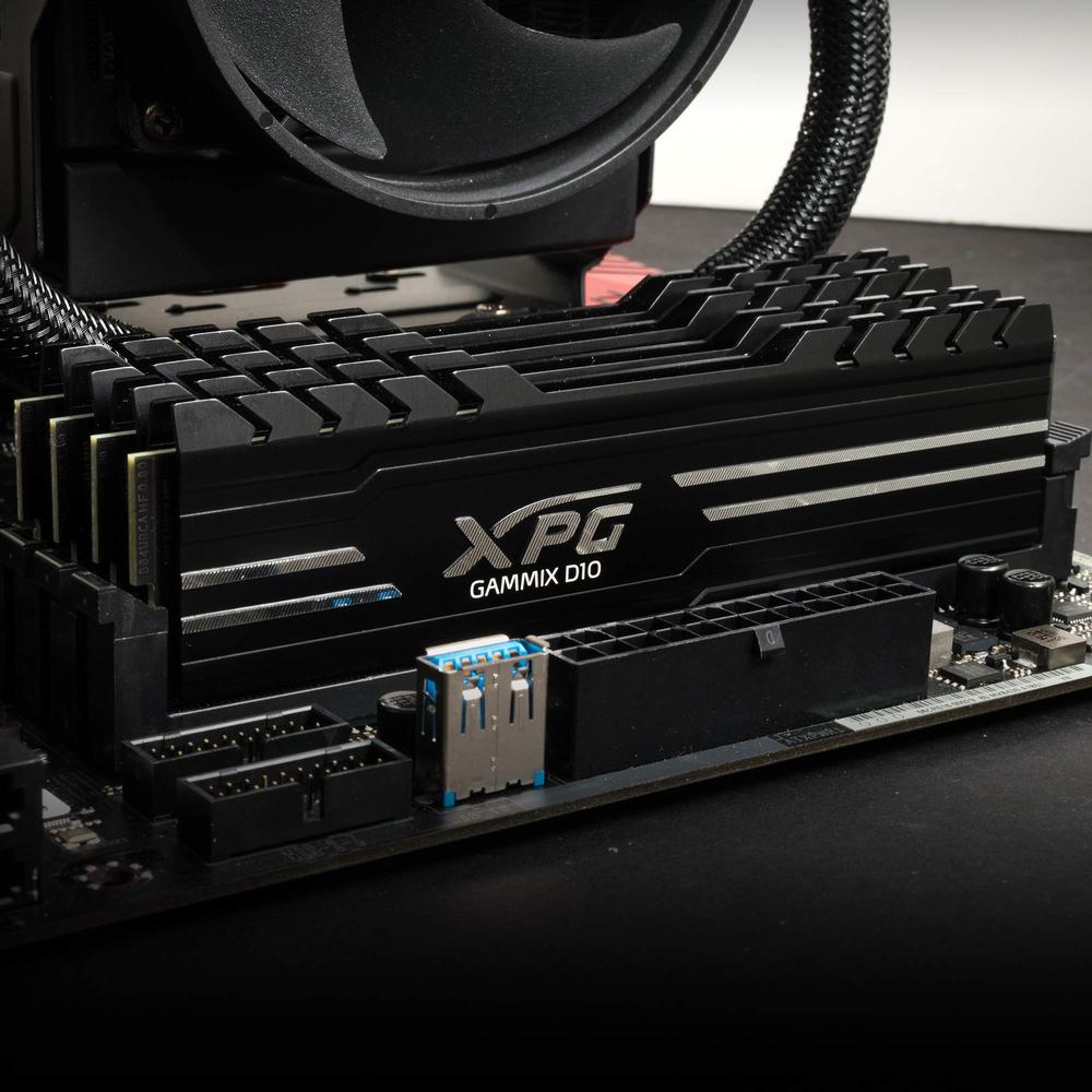 Memoria Ram Xpg Gammix D10 Ddr4 3200MHz 16gb Non-ECC Cl16