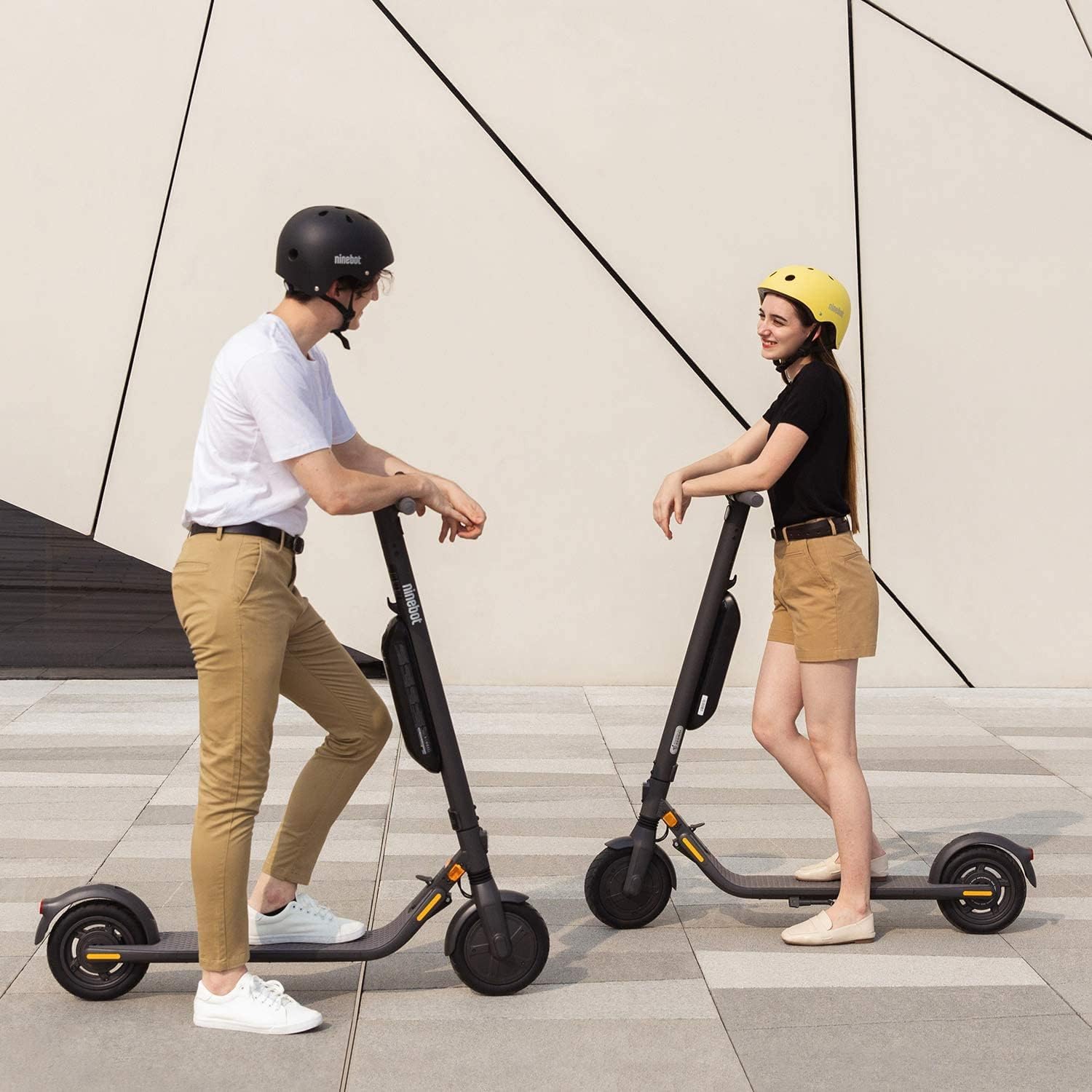 Scooter Eléctrico Ninebot By Segway Kickscooter E45 Color Gris