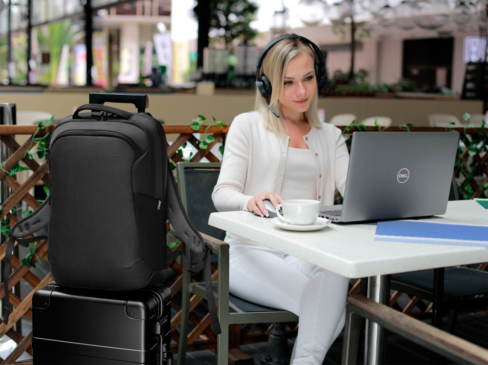 Dell Mochila EcoLoop Pro para Laptop 15”, Negro.