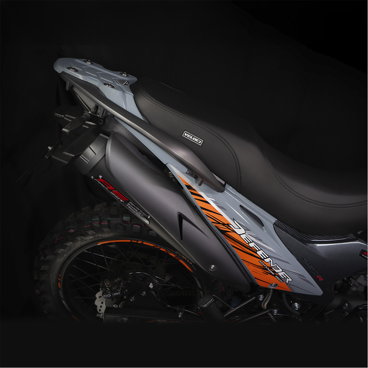 Motocicleta Veloci Defender XSR Dynamik Tech 250cc 2025 Gris