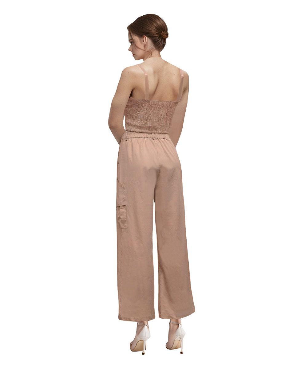 Conjunto casual tipo cargo pantalón recto y blusa 