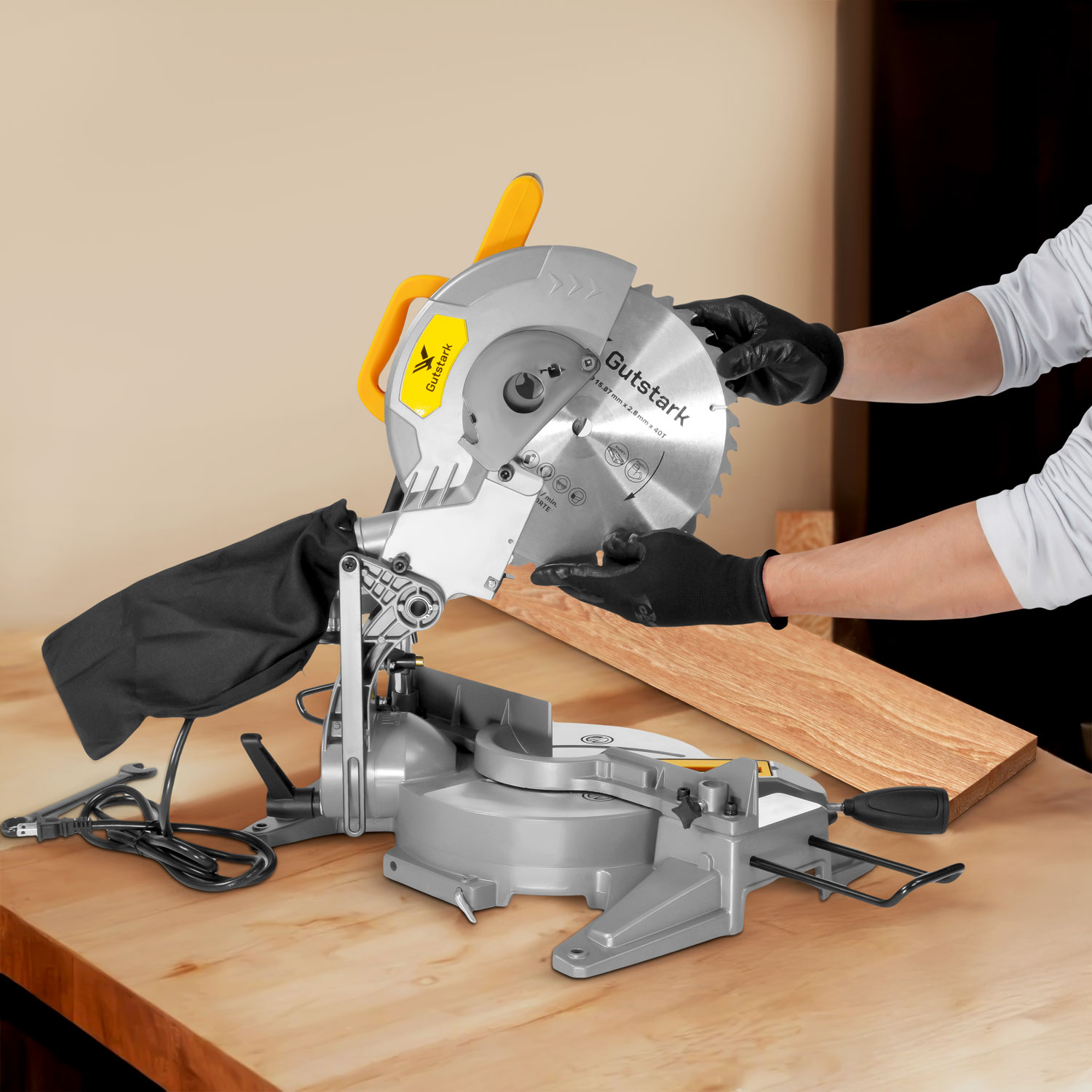 Sierra Ingletadora Telescopica 1800w Disco 10' Guia Laser