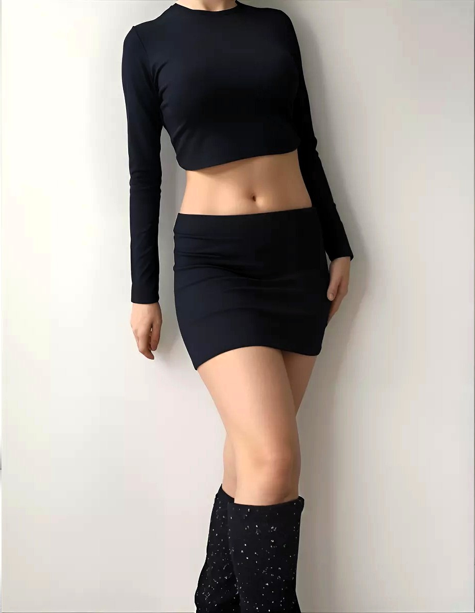 MINIFALDA AJUSTABLE NEGRA DE LICRA ESTIRABLE