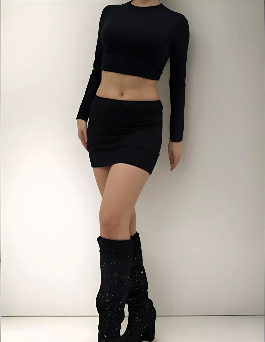 MINIFALDA AJUSTABLE NEGRA DE LICRA ESTIRABLE