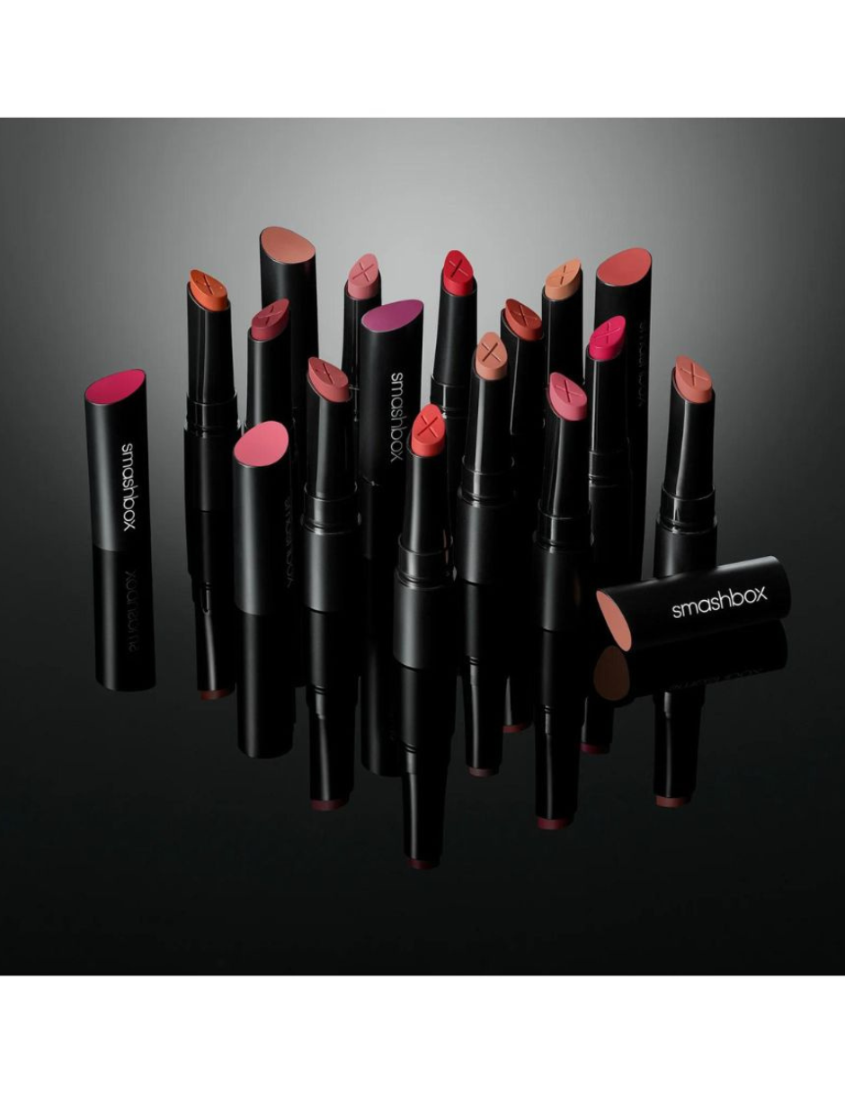 Lápiz labial Out Loud Smashbox cremoso con acabado mate color café