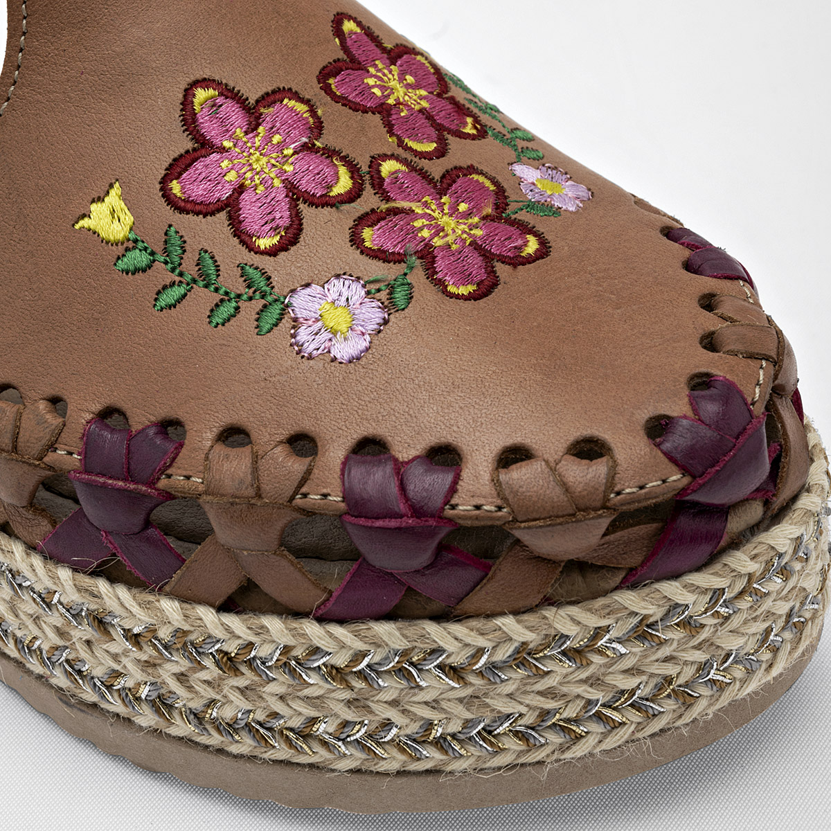 SANDALIA PLATAFORMA 5 CM PIEL MUJER MORA TIERRA HELEN CAMEL VINO 