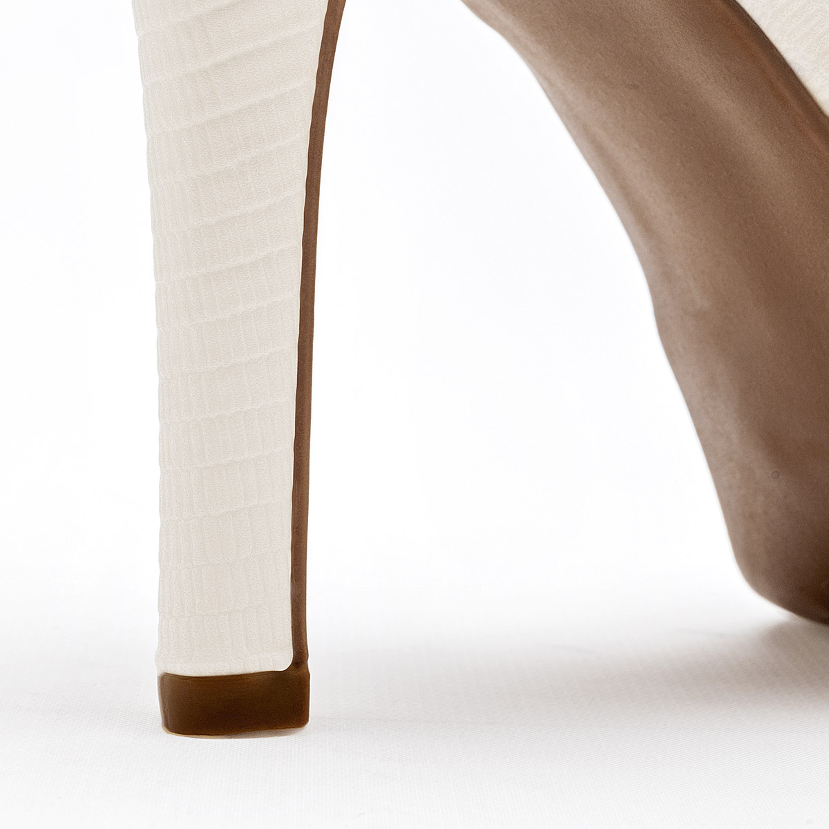 LADY PAULINA 25420ZAPATILLA MUJER CASUAL TACON 10 CM COLOR LATTE