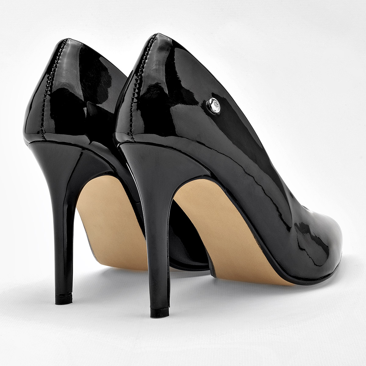 MORAMORA ERIKA ZAPATILLA MUJER CASUAL TACON 10 CM COLOR NEGRO CHAROL