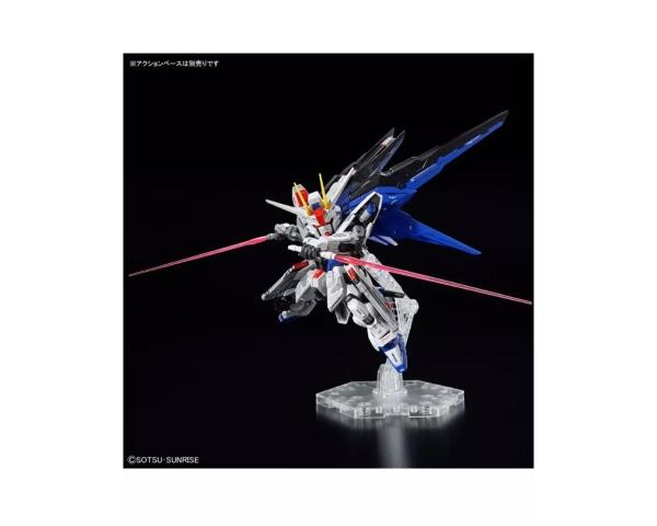 MGSD Freedom Gundam - SD Bandai Model Kit