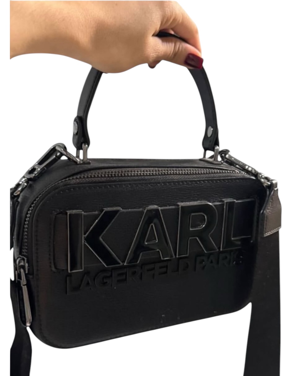 Bolsa Crossbody Karl Lagerfeld Paris de piel color negro 