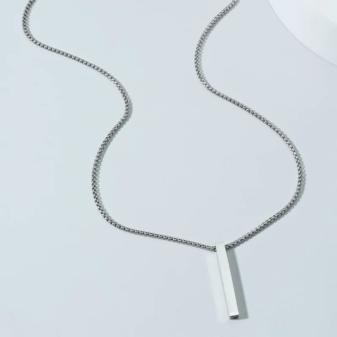 Collar Geométrico de Acero Inoxidable Plateado para Caballero