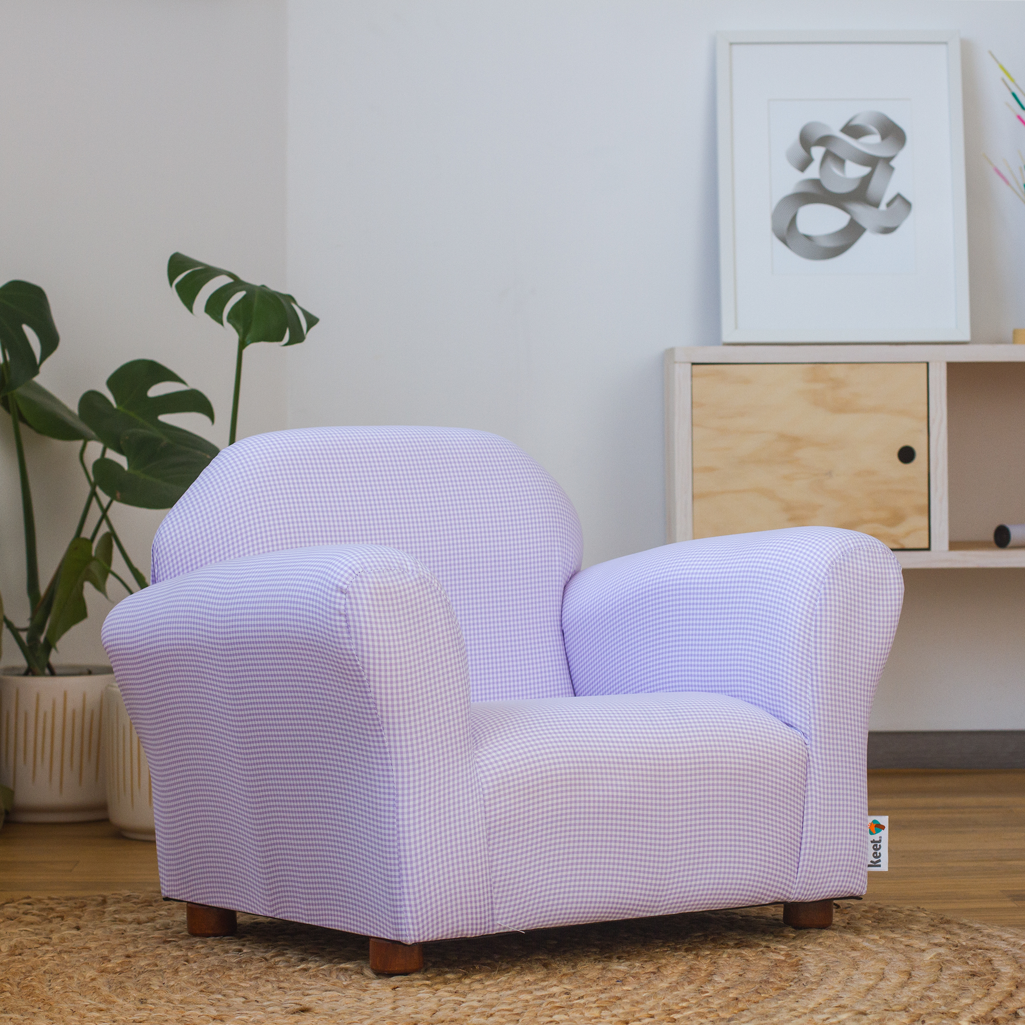 Mueble infantil de madera; marca Keet dulce encanto de cuadros vicky Lavanda, construido con estructura y base de madera sólida, ergonómico y suave al tacto. Resistente al agua