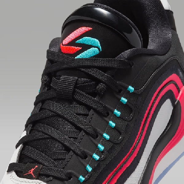 Tenis Jordan Luka 4 "Bloodline" Negro/rojo Mujer Tallas #22.5 al #25