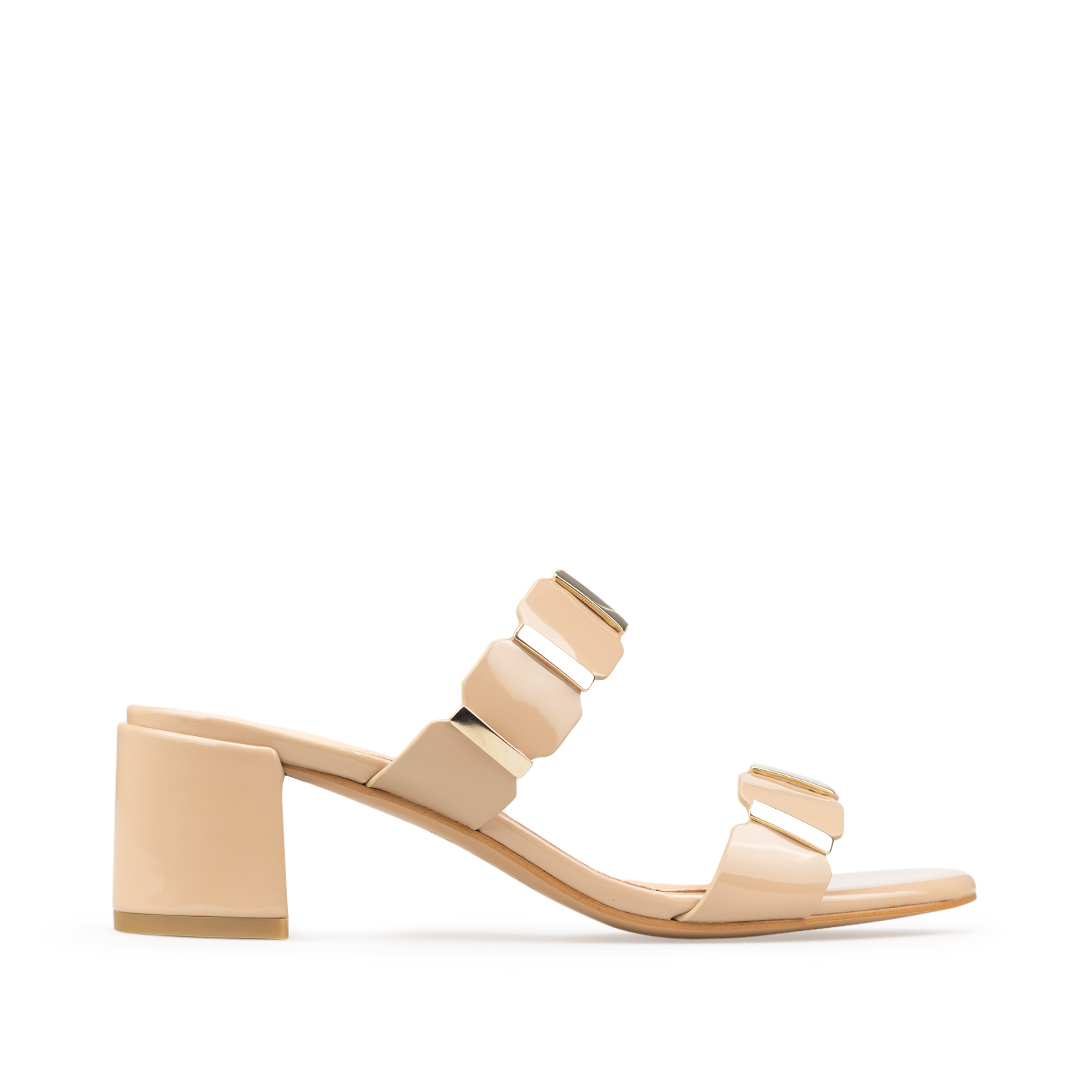 Zapatillas De Tacón Ancho Davenia Con Pulsera Para Dama Mod. Nadia Beige