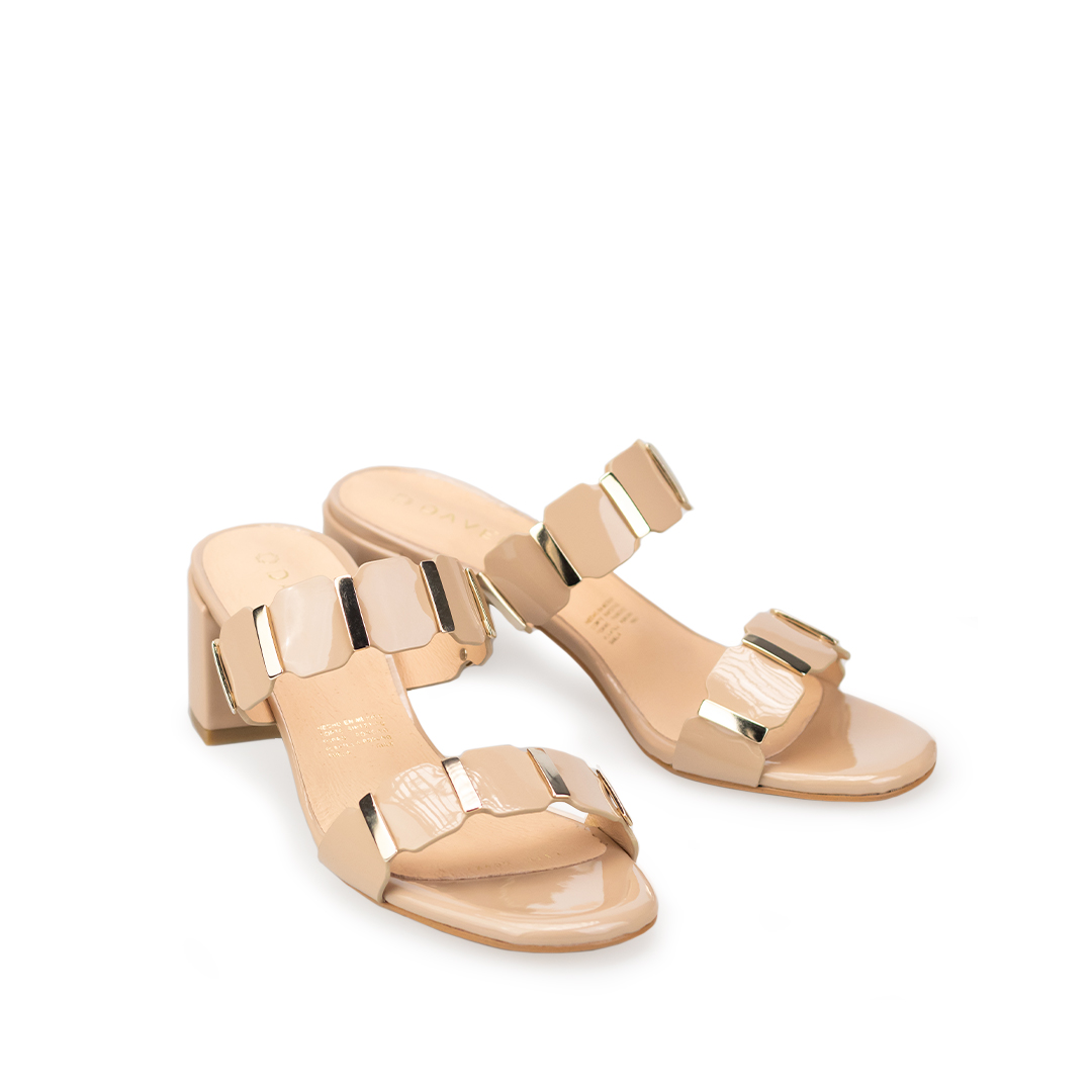 Zapatillas De Tacón Ancho Davenia Con Pulsera Para Dama Mod. Nadia Beige