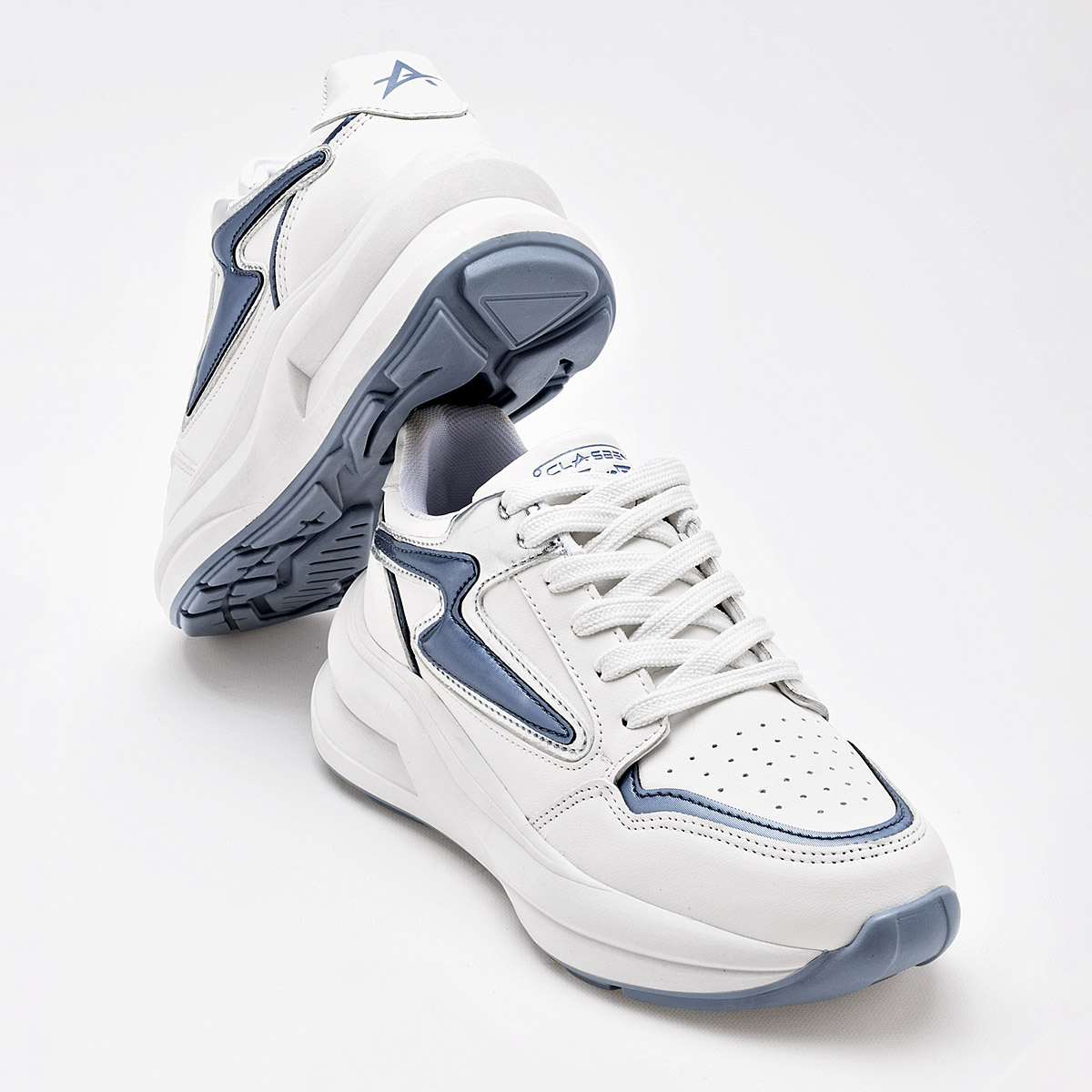 CLASBEN LETONIA MUJER TENIS CASUAL PLATAFORMA 5 CM COLOR BLANCO AZUL PLATA