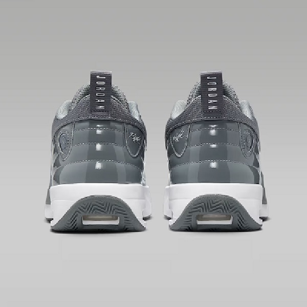 Tenis Jordan Max Aura 6 Gris Hombre Tallas #26.5 al #30