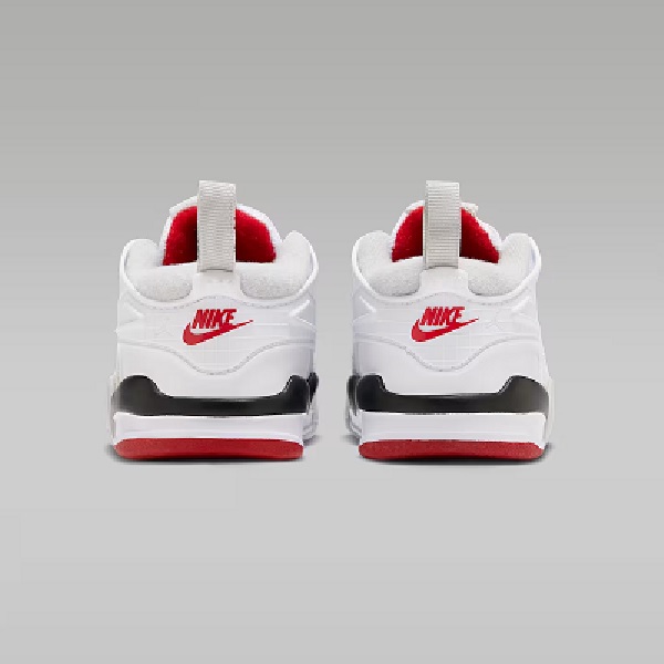 Tenis Jordan 4 RM Blanco Niño Tallas #10 al #16