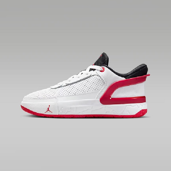 Tenis Jordan DAY1 EO Blanco/rojo Niños Tallas #20 al #25