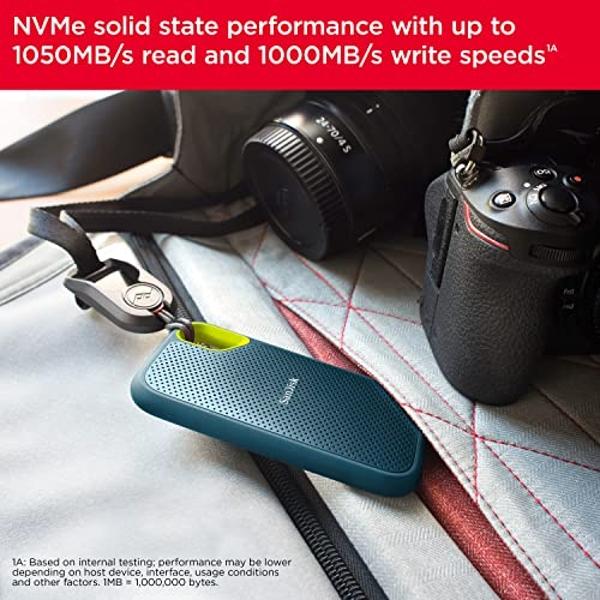 SanDisk 1TB Extreme Portable SSD - Up to 1050MB/s, USB-C, USB 3.2 Gen 2, IP65 Water and dust Resistance, Updated Firmware, Monterey - External Solid State Drive - SDSSDE61-1T00-G25