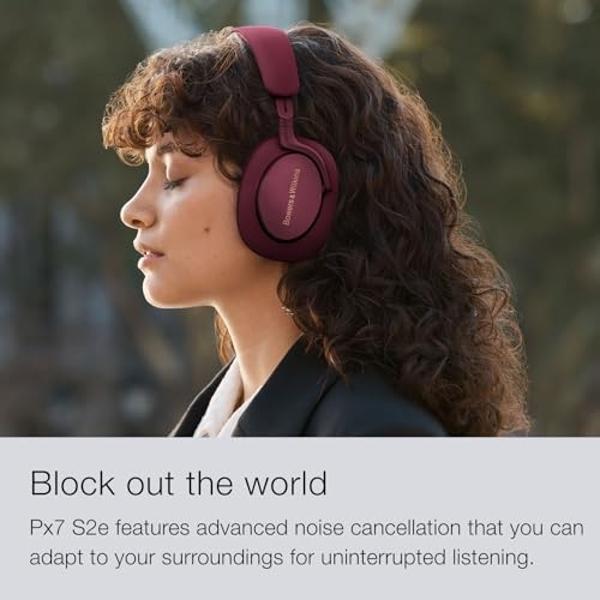 Avantree Quartet - 4 Wireless Headphones & 1 Transmitter for Multiple Group Listening Scalable to 100 with No Lip-Sync Delays for TV Watching, Silent Discos, Hearing Assistance in 