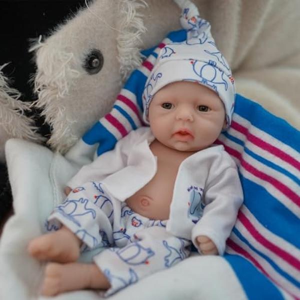 MYREBABY 7 Inch Reborn Baby Doll ，Silicone Doll Boy Justin Mini Realistic Newborn Baby Dolls Silicone Full Body Stress Relief（Comes with an Additional Doll seat）