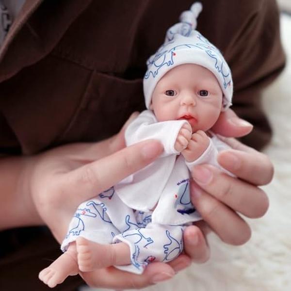 MYREBABY 7 Inch Reborn Baby Doll ，Silicone Doll Boy Justin Mini Realistic Newborn Baby Dolls Silicone Full Body Stress Relief（Comes with an Additional Doll seat）
