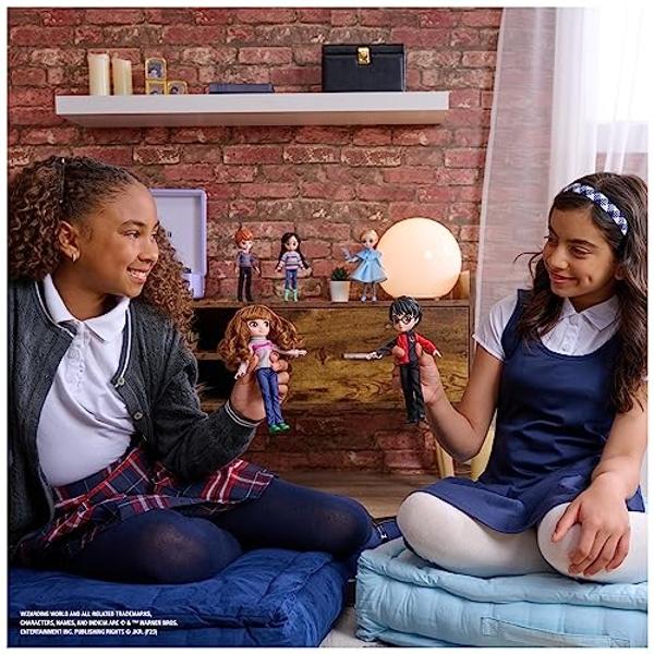 Wizarding World Harry Potter, 8-inch Harry Potter & Hermione Granger Dolls & Accessories Gift Set, over 20 Pieces, Kids Toys for Ages 6 and up