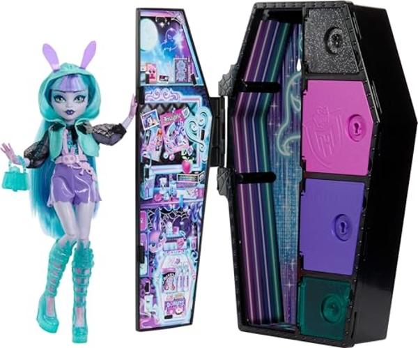 Monster High Skulltimate Secrets Neon Frights Doll & Accessories, Twyla with Dress-Up Locker & 19+ Surprises